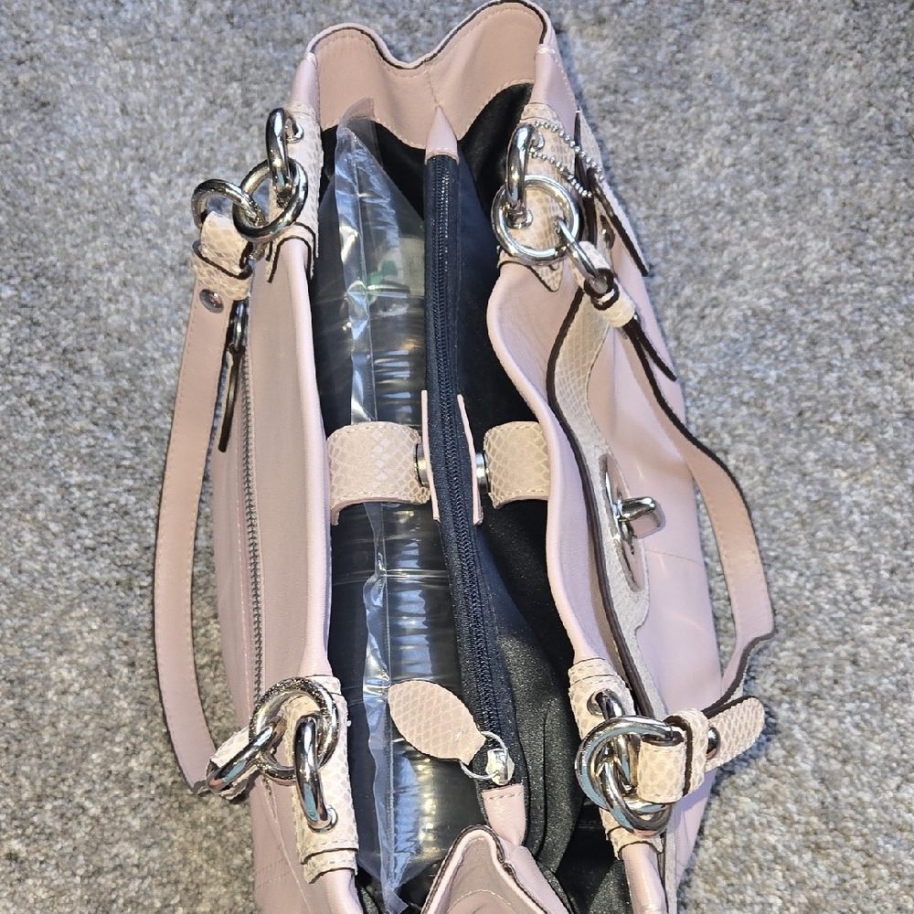 Coach Light Purple Leather Shoulder Bag - Picture 10 of 16